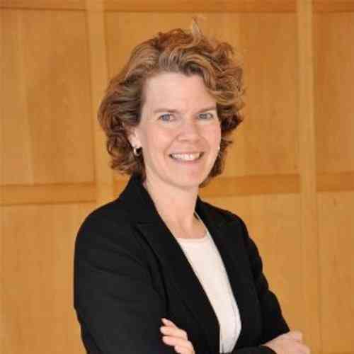 <p>Jackie Roberts</p><p>Chief Sustainability Officer<br>The Carlyle Group</p>